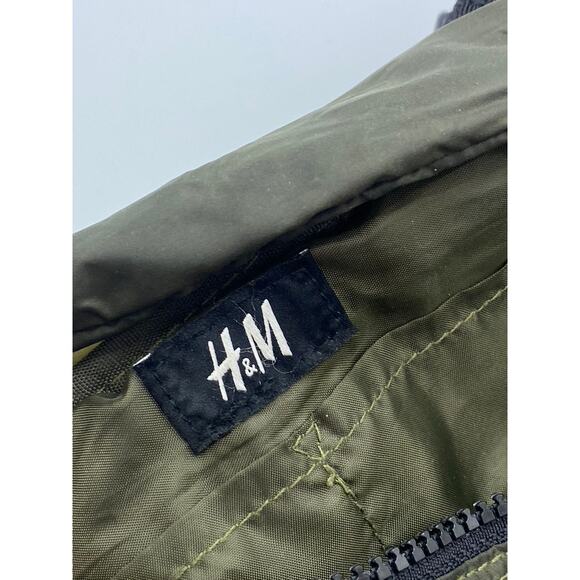 H&M Unisex Adult Dark Green Lightweight Adjustable Strap Belt Bag SZ OS - Picture 5 of 9